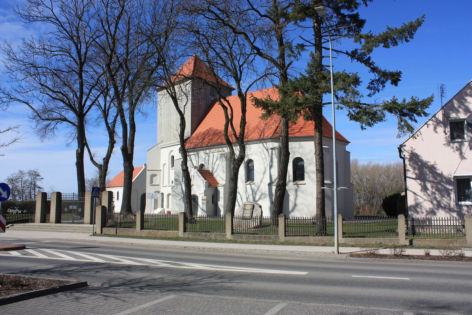 Kościół parafialny pw. Wszystkich Świętych, Tarnowo Podgórne