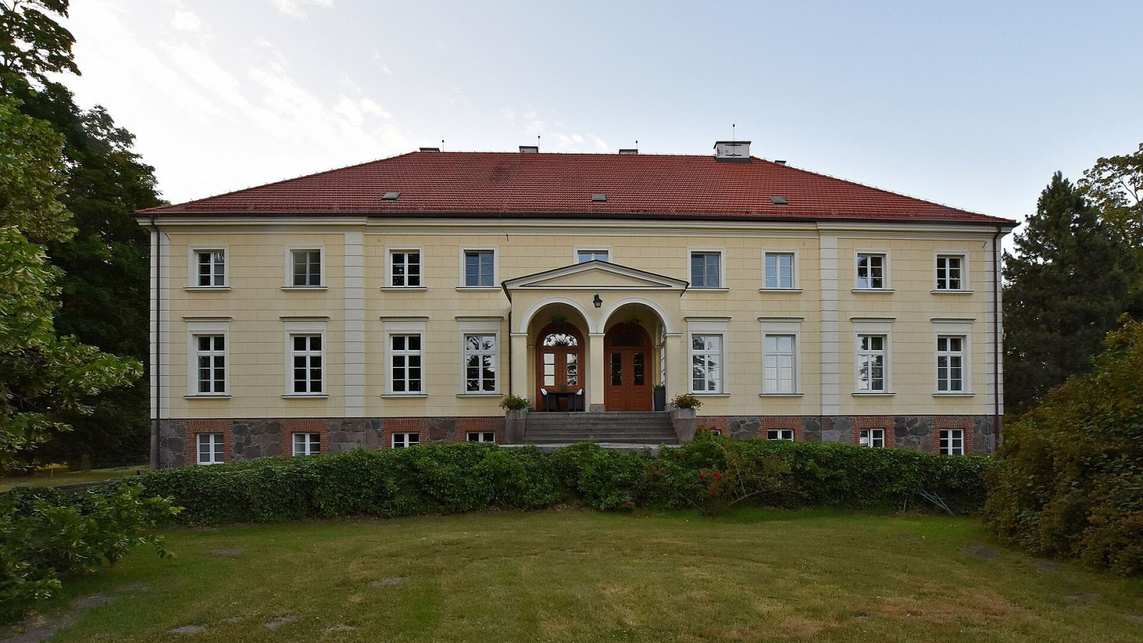 Pałac, Podole Wielkie