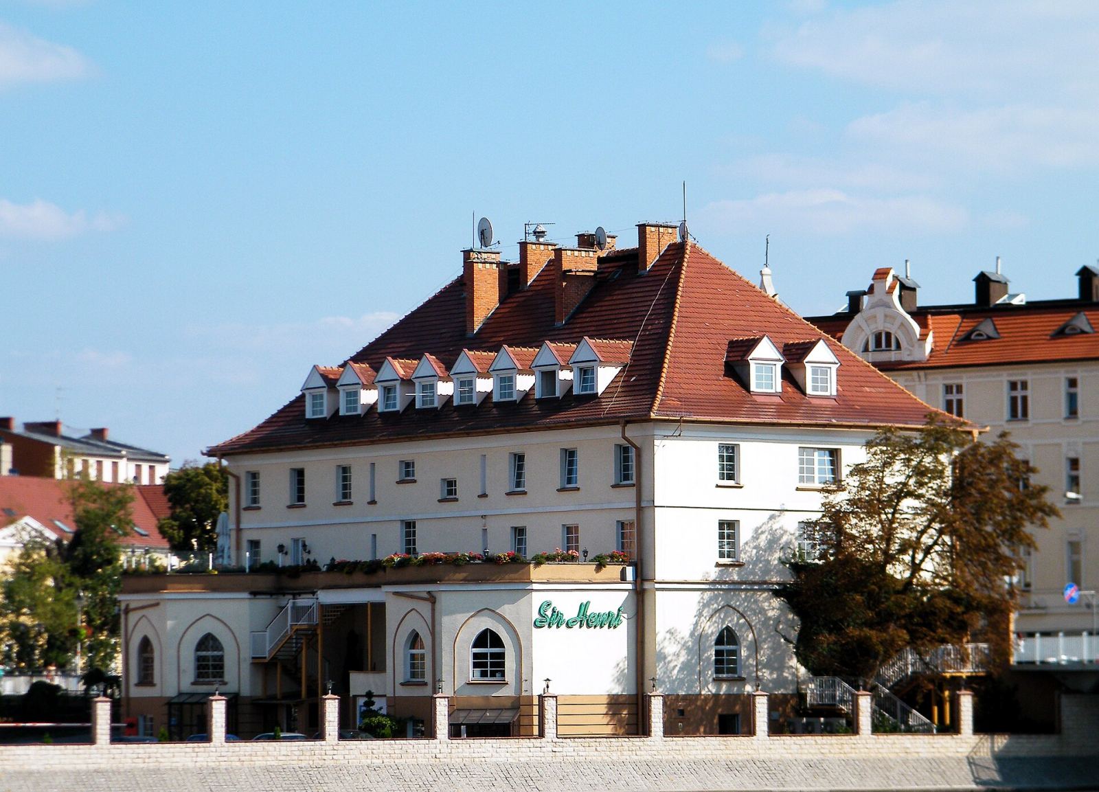 Dom, Opole