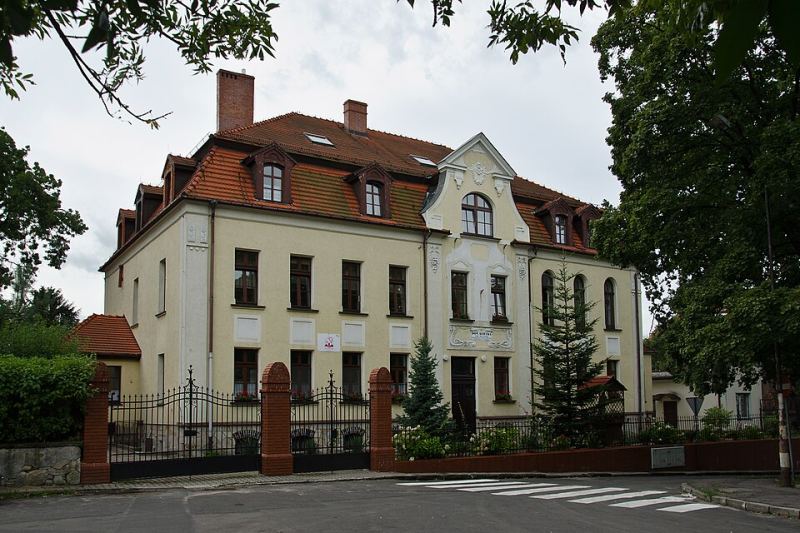 Dom zakonny elżbietanek, ob. dom dziecka, Bolesławiec