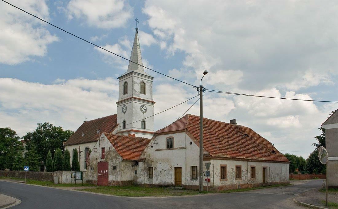 Kościół filialny pw. św. Michała Archanioła, Piersno