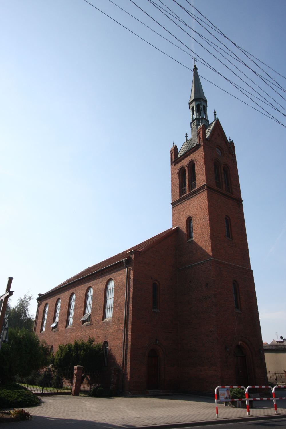 Kościół ewangelicki, ob. rzymskokatolicki filialny pw. Matki Boskiej Nieustającej Pomocy, Rostarzewo