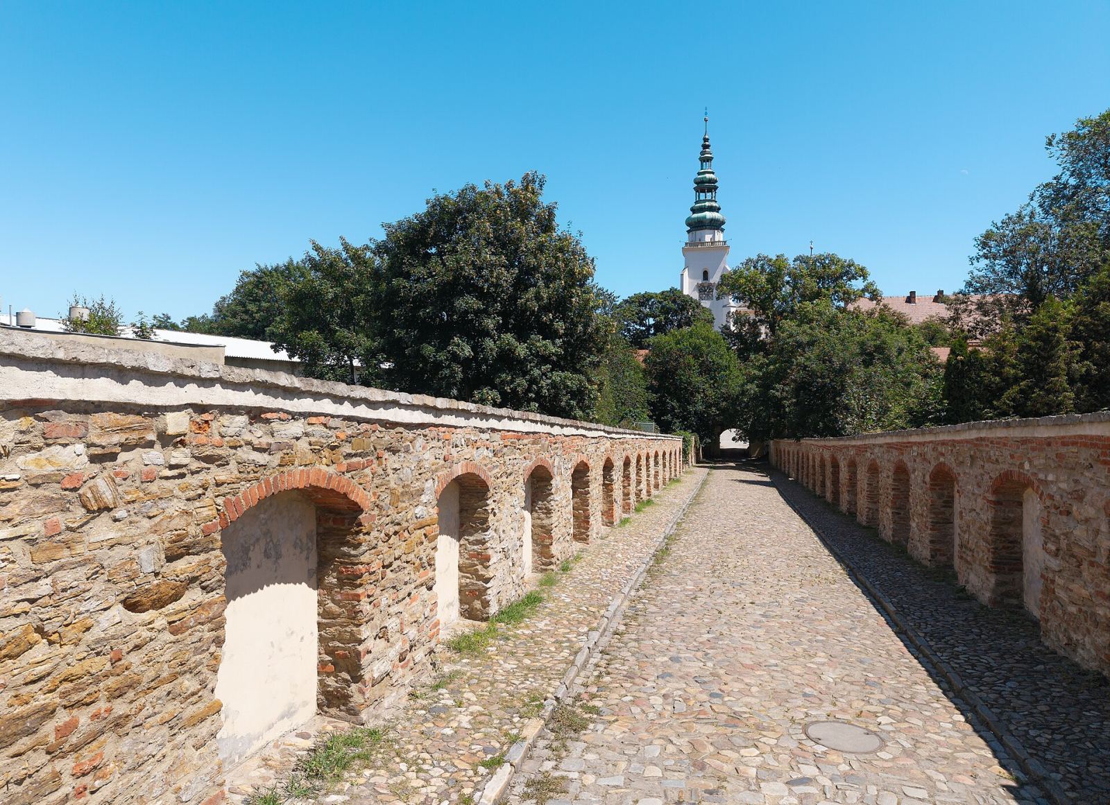 Droga dojazdowa, Henryków