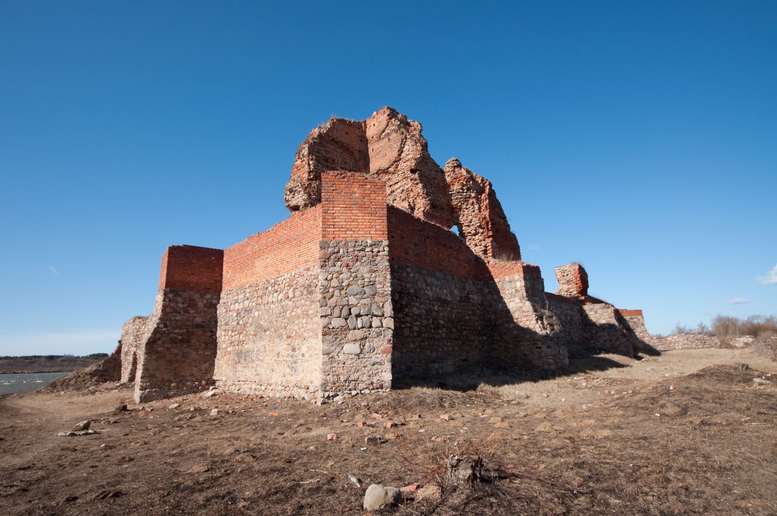 Ruiny zamku, Bobrowniki