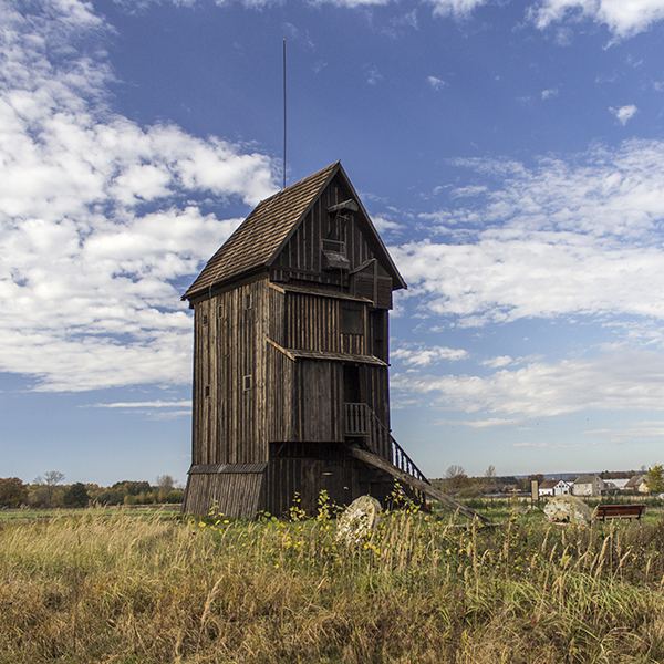 Wiatrak koźlak, Buszkowice