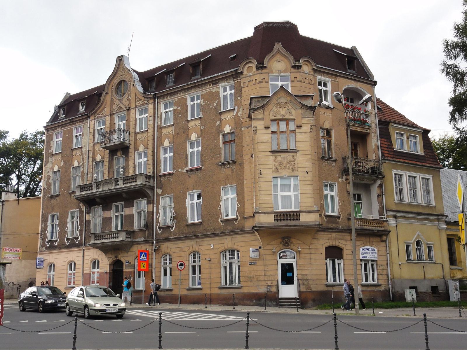 Dom, Żary