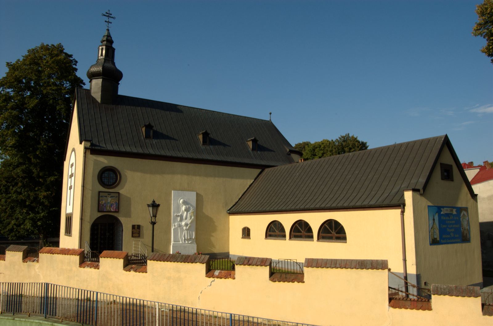 Ewangelicka kaplica szpitalna z kostnicą, ob. kościół pw. Świętego Krzyża, Wałcz
