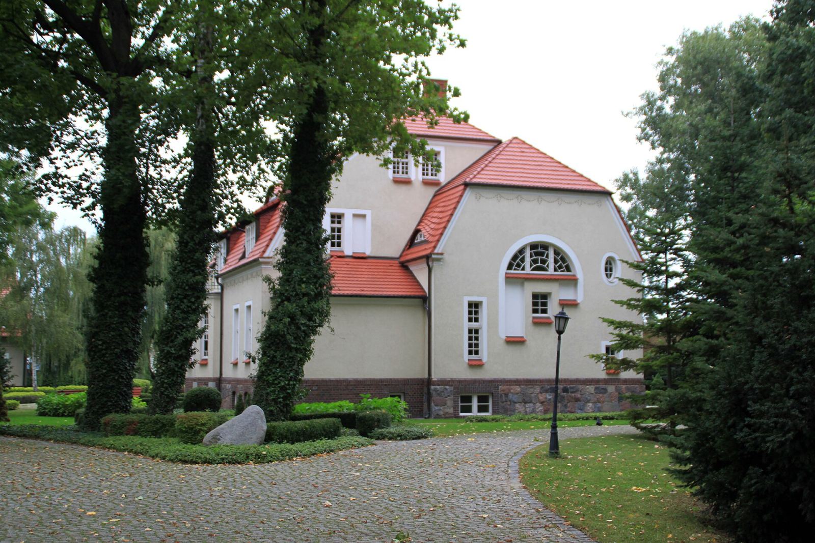Dwór, Chaławy