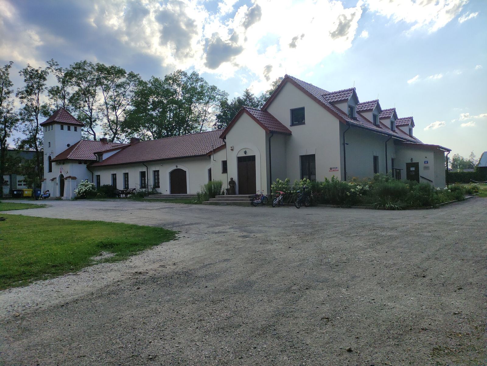 Stajnia, Radziejowice
