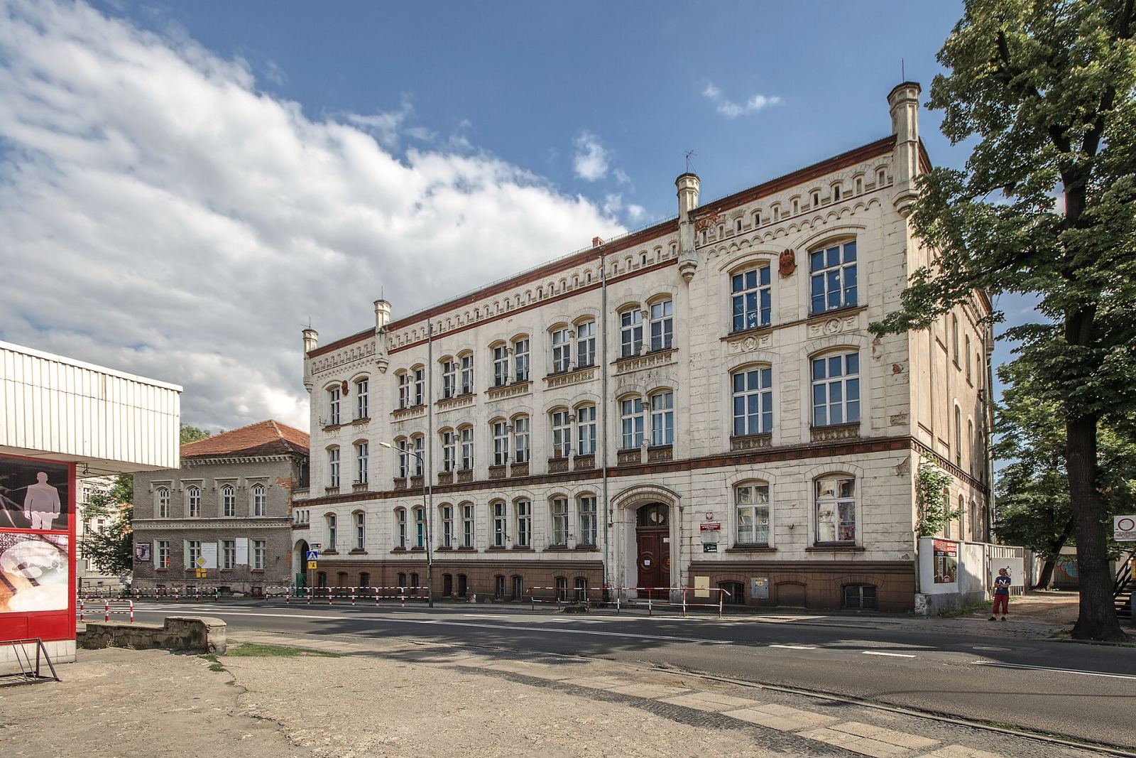 Dom, Brzeg