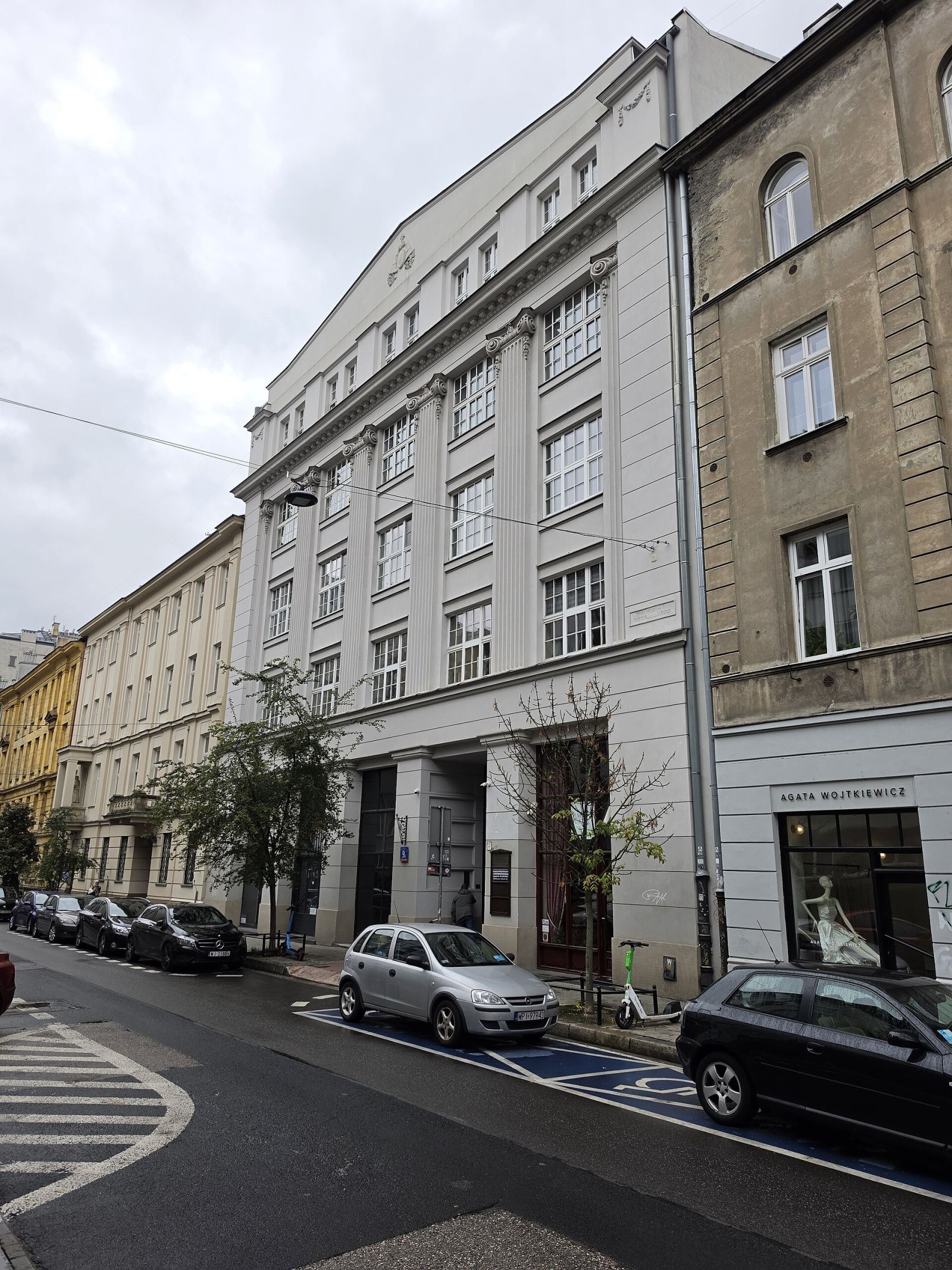 Kamienica Tomaszowskiej Fabryki Jedwabiu, Warszawa
