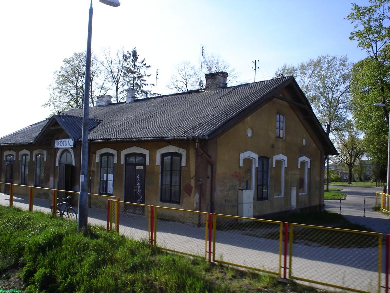 Zespół dworca kolejowego, Kotuń