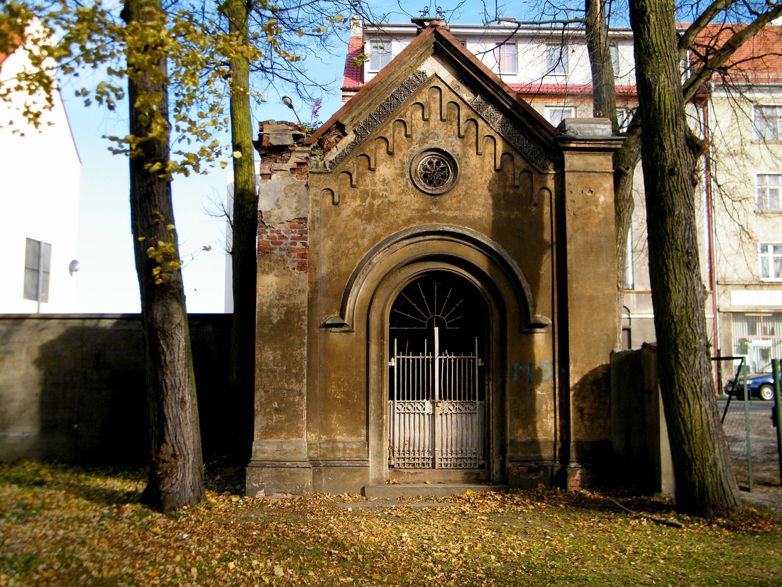 Kaplica, Opole