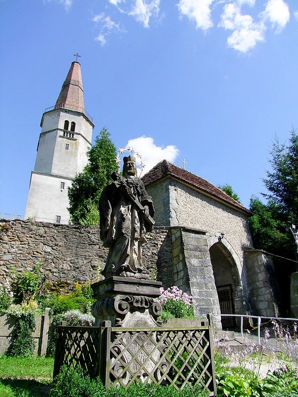 Kościół filialny pw. Trzech Króli, Radostów Średni