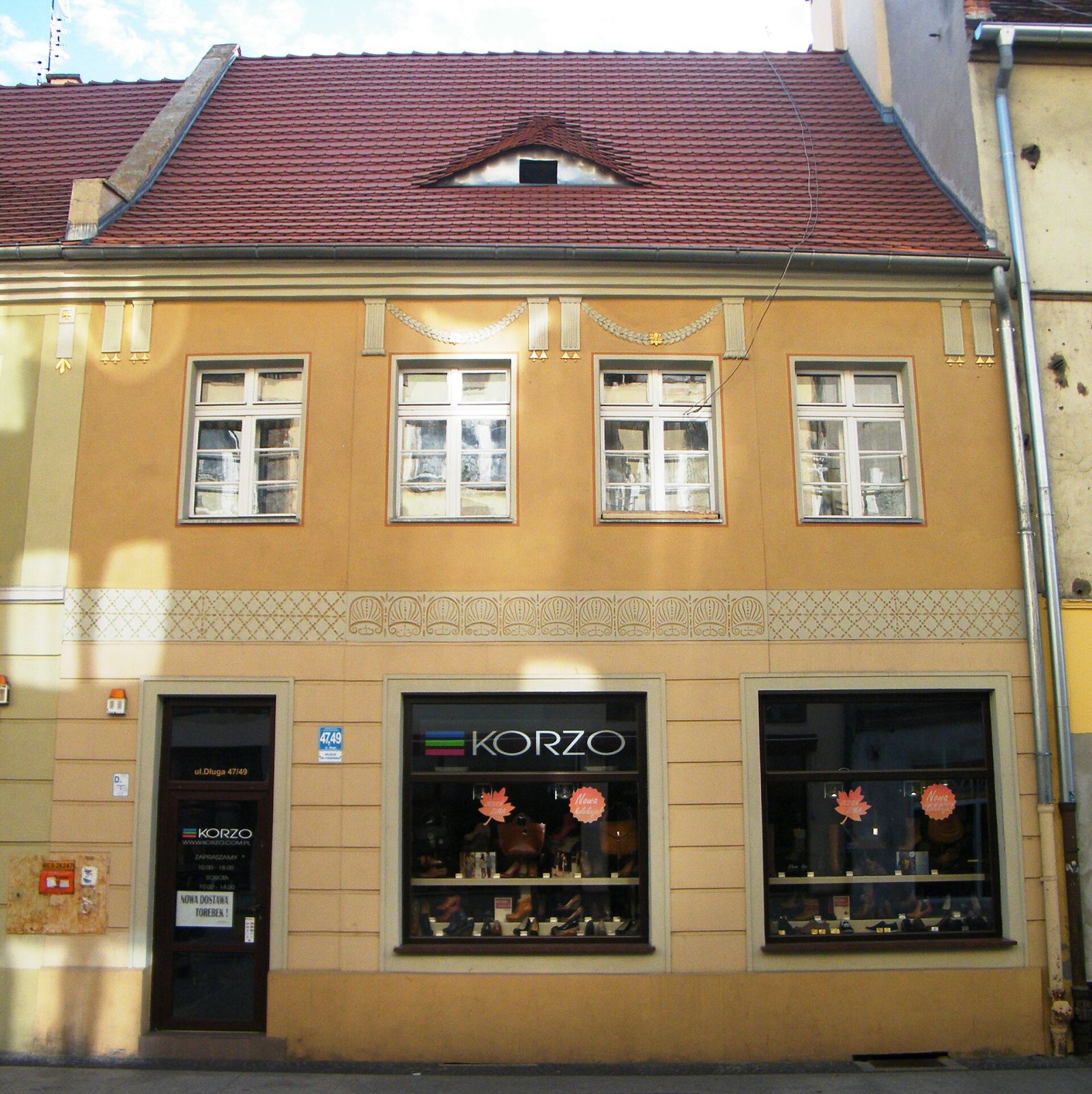 Dom, Brzeg