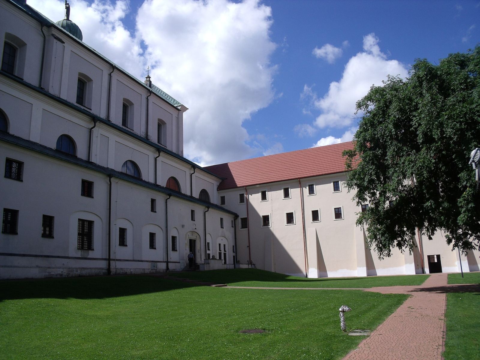 D. zespół klasztorny Bożogrobców, Miechów