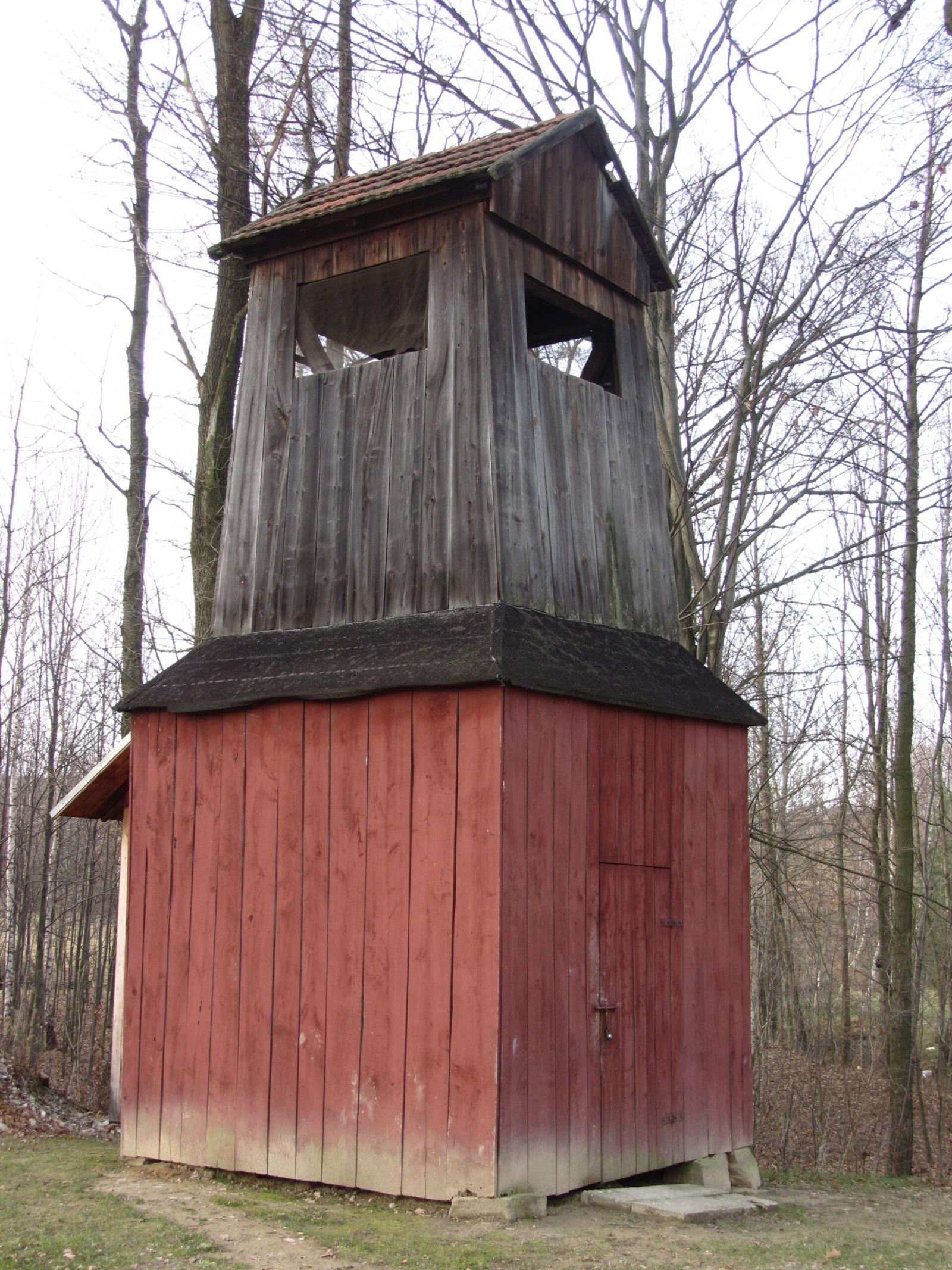 Dzwonnica, Oparówka