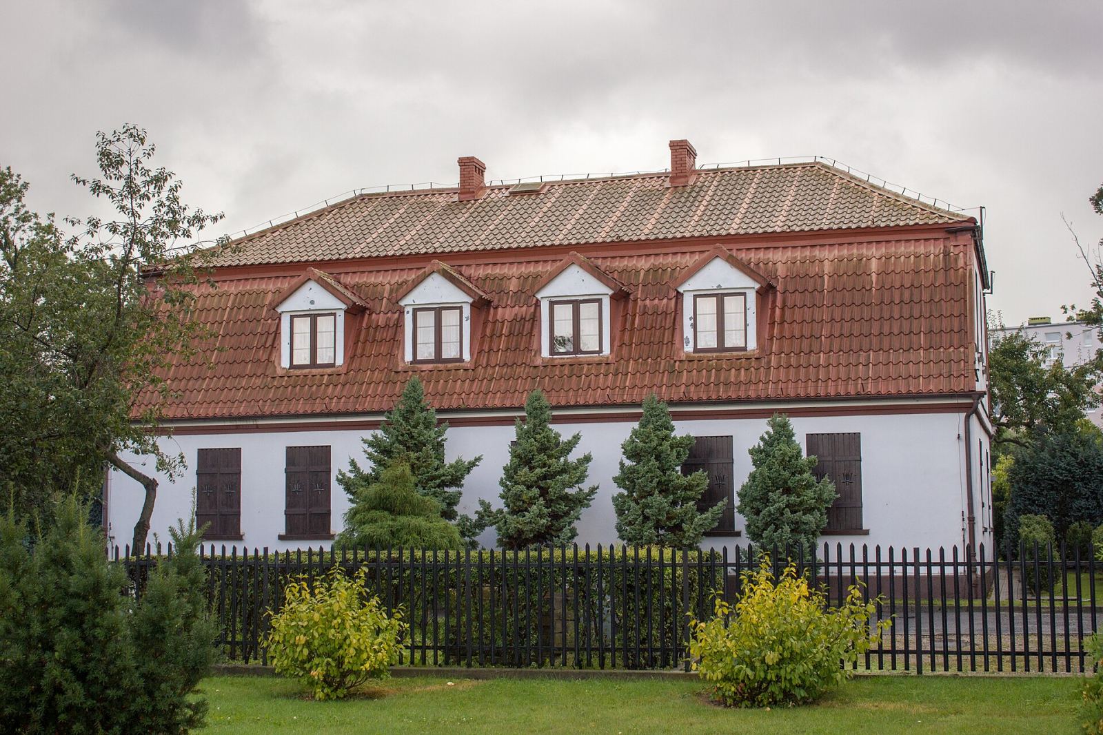 Dwór, Puck