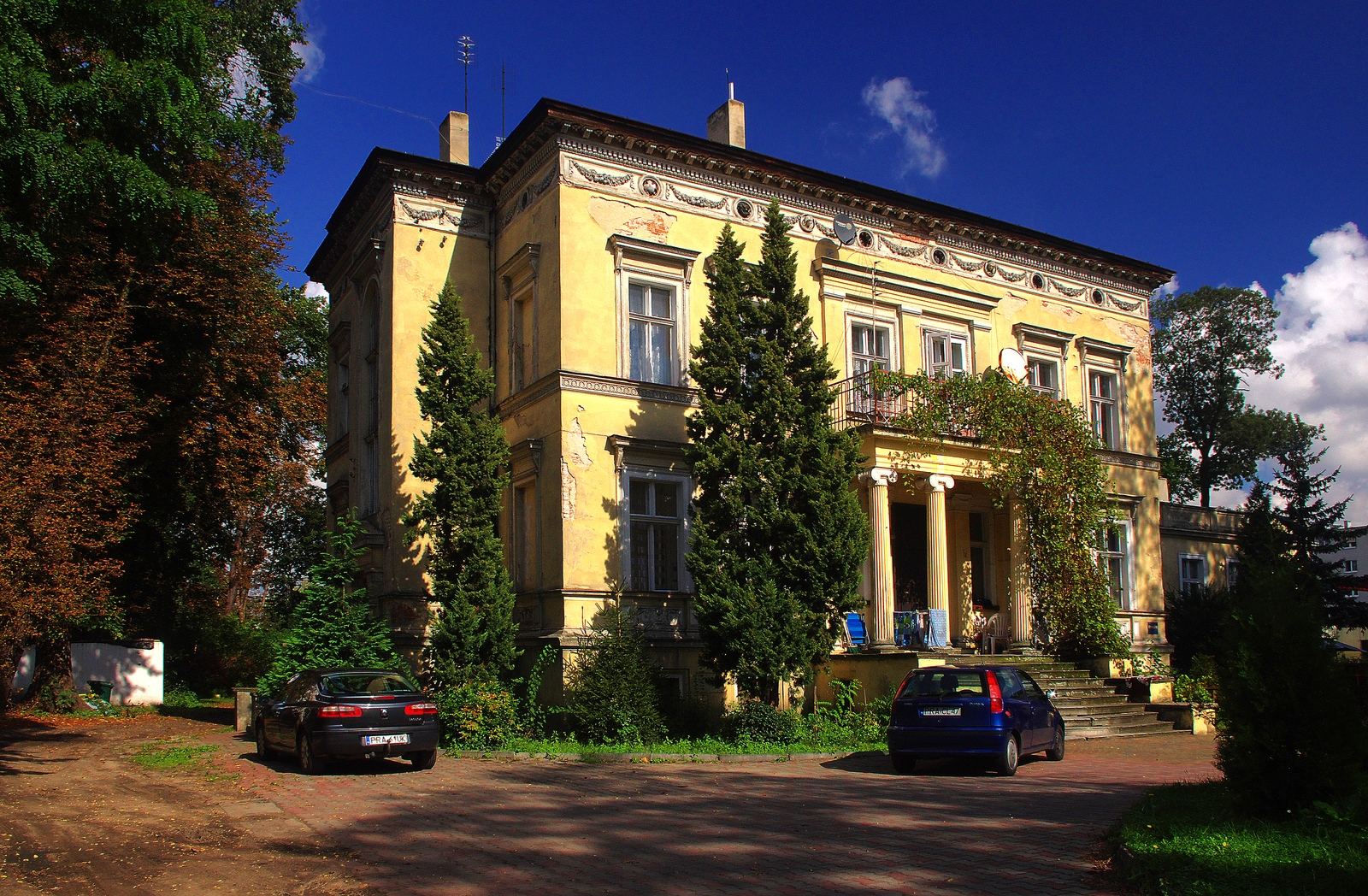 Pałac, Rawicz