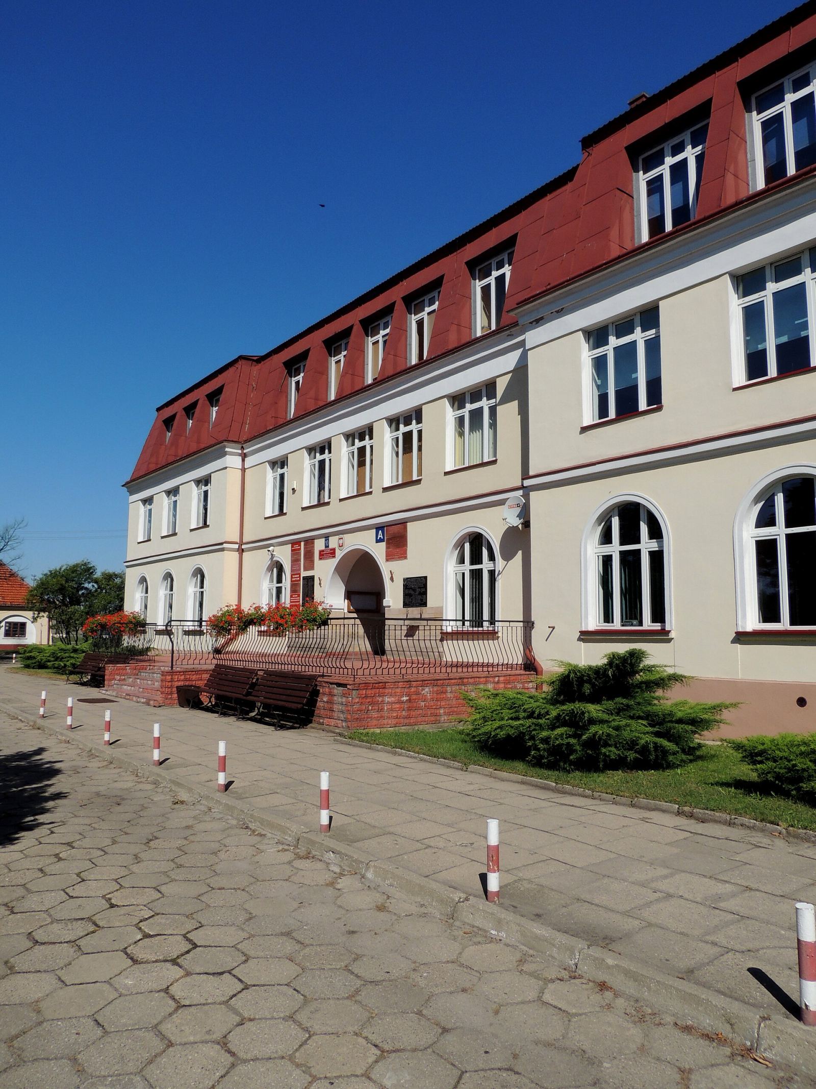 Zespół budynków d. Ludowej Szkoły Rolniczej, Łowicz