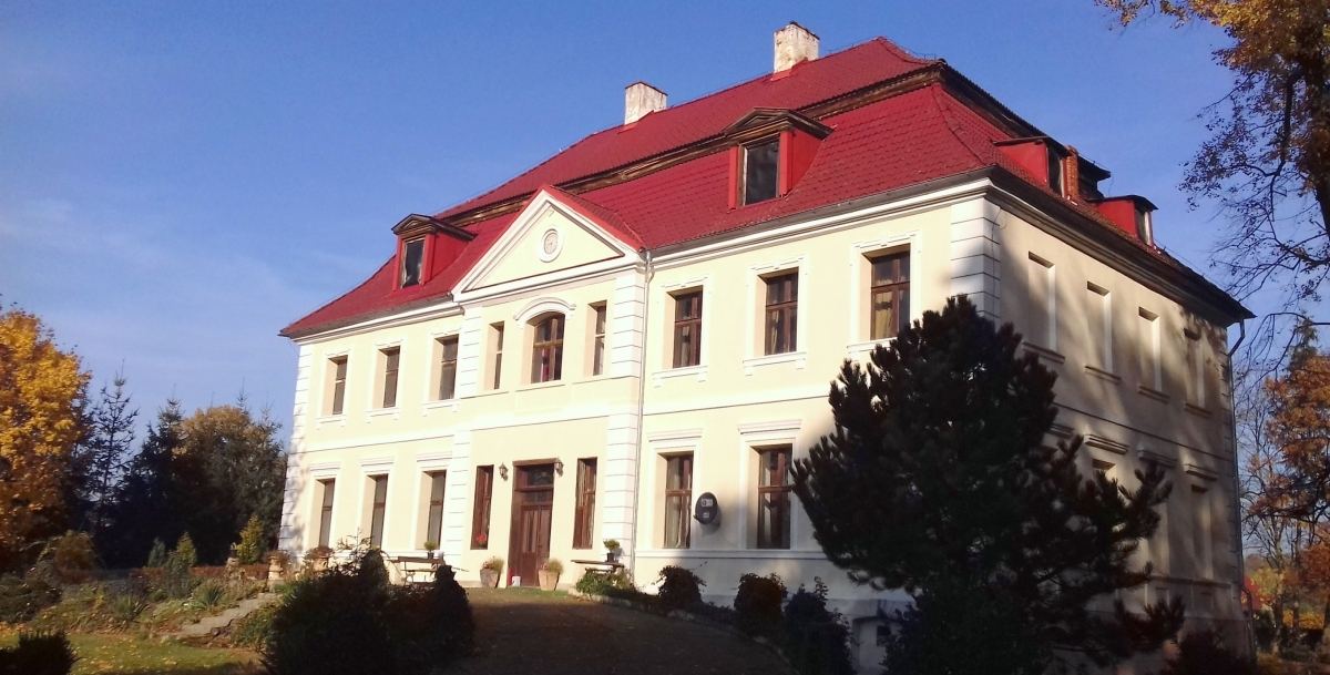 Pałac, Chichy