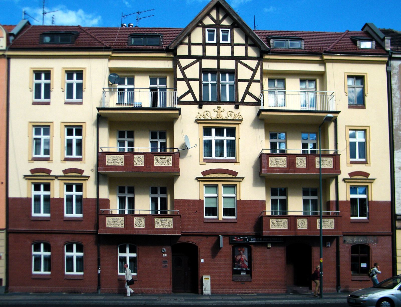 Dom, Opole