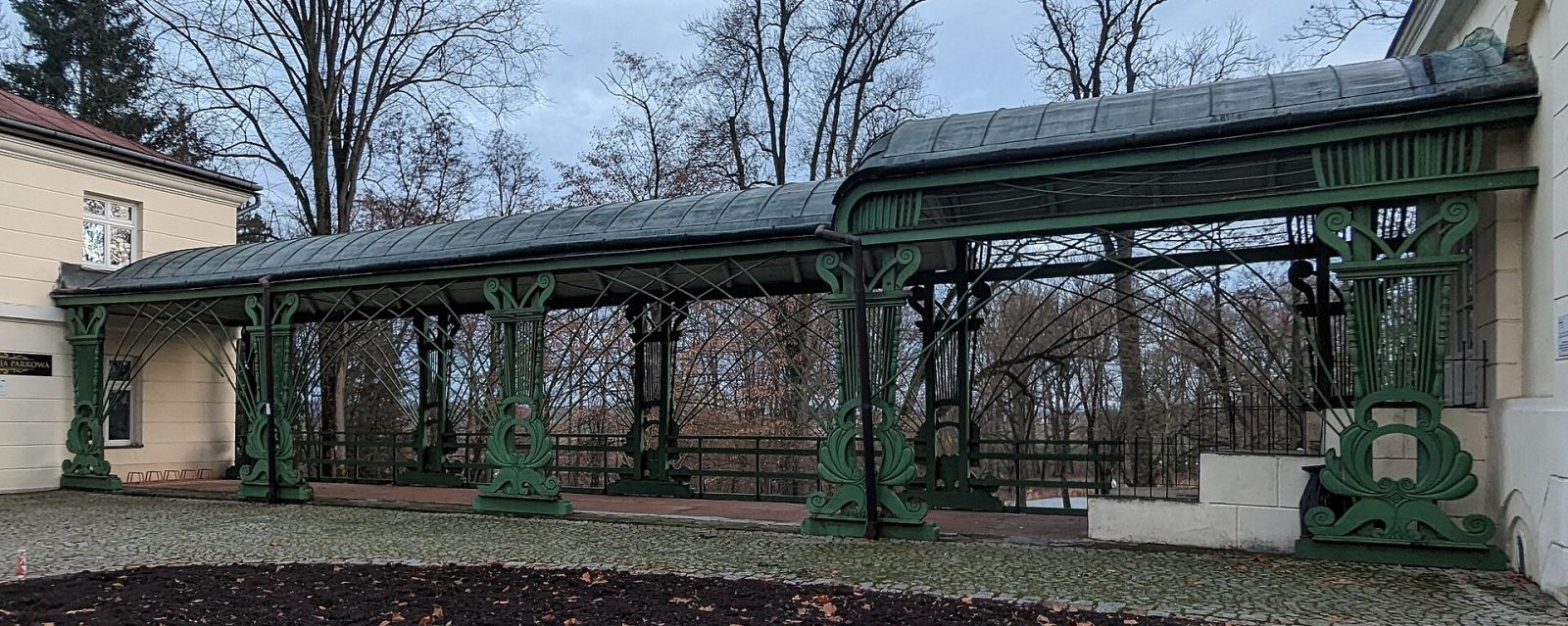 Pergola, Zarzecze