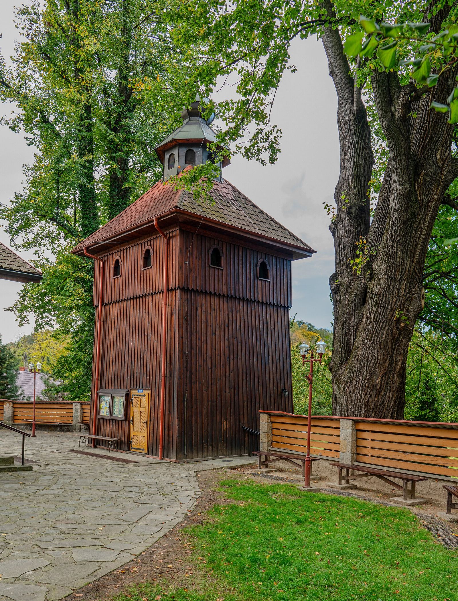 Dzwonnica, Wiśniowa