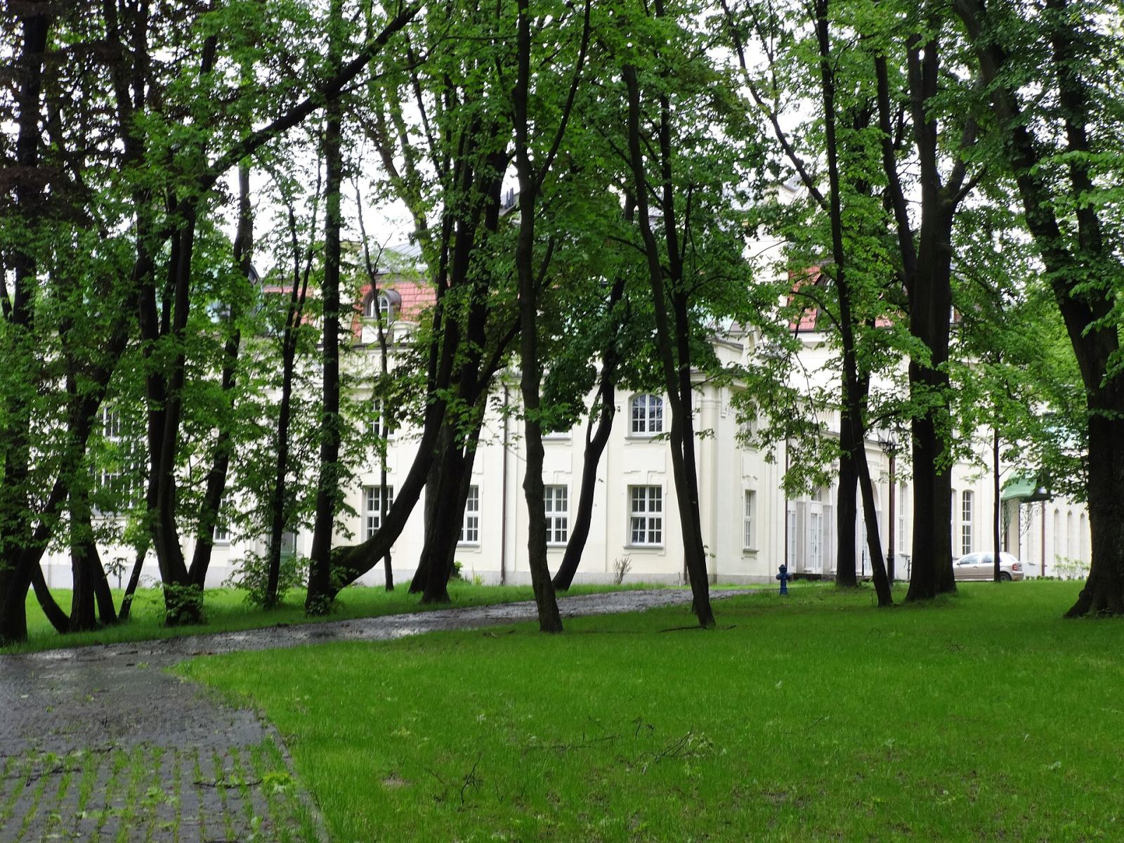 Zespół pałacowo-parkowy, Brzesko