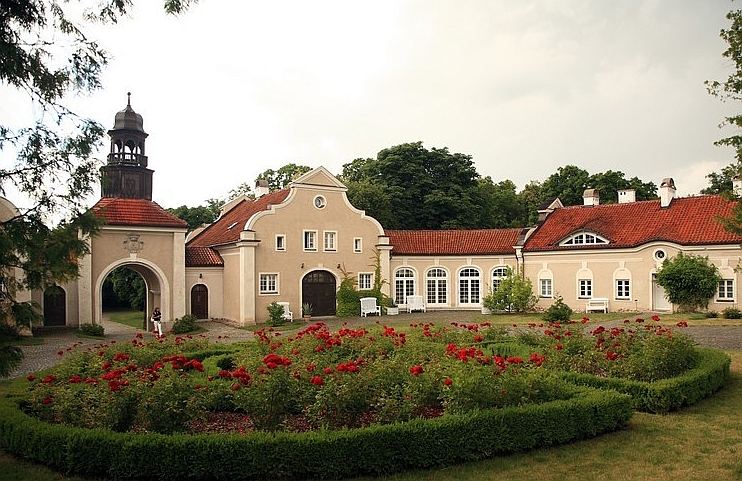 Pałac, Galiny